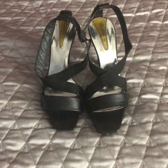 Kenneth Cole sandals - Picture 1 of 4